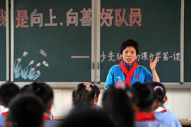 广东宏远官方表示，俱乐部已与克拉伦斯-威姆斯完成签约，待相关资料递交CBA公司审核，通过完成公示后威姆斯将代表俱乐部参赛。